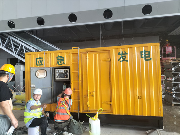 拉孜怎样判断空气滤清器是否需要更换?